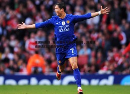 BBIN真人-法国杯激战，埃基蒂克头球摆渡造险，加克波近距离打门遭西蒙神扑